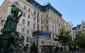 Hotel Ambassador